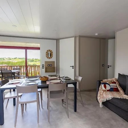 Chalet Iluna Climatise 2 A 6 Pers 3ch 2 Sdb Piscine Et Serenite Hasparren