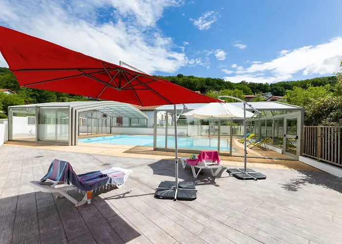 Iluna Climatise 2 A 6 Pers 3ch 2 Sdb Piscine Et Serenite Chalet Hasparren