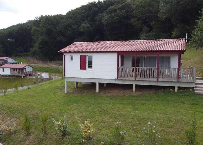 Iluna Climatise 2 A 6 Pers 3ch 2 Sdb Piscine Et Serenite Chalet