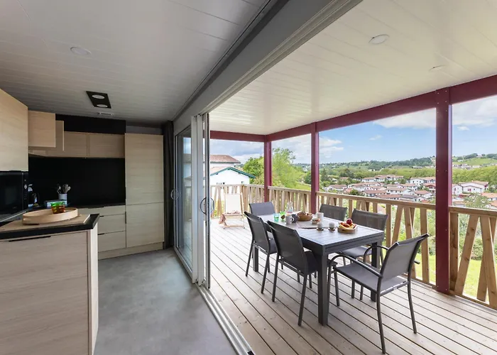 Iluna Climatise 2 A 6 Pers 3ch 2 Sdb Piscine Et Serenite *