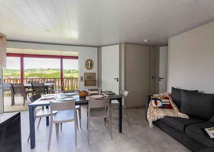 Chalet Iluna Climatise 2 A 6 Pers 3ch 2 Sdb Piscine Et Serenite Hasparren